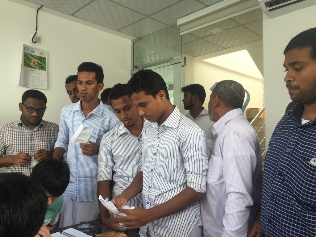 Beruwala Gem Market to Sri Gems Dealers and Exporters of